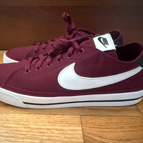 Nike Court Legacy Canvas Beetroot CW6539-601 Shoes Size Mens 10 or Womens 11.5 - Picture 2 of 8